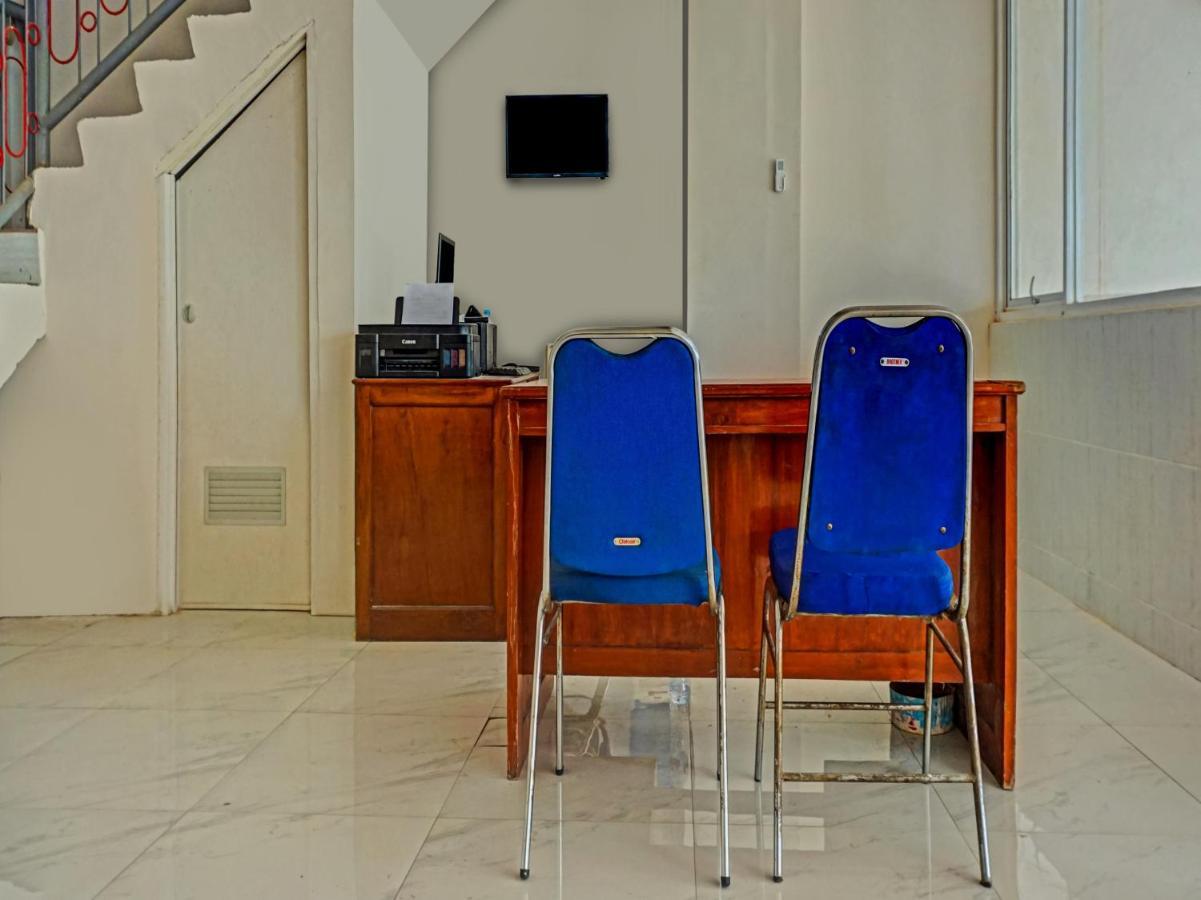 Reddoorz At Jalan Somba Opu Losari Макасар Екстериор снимка