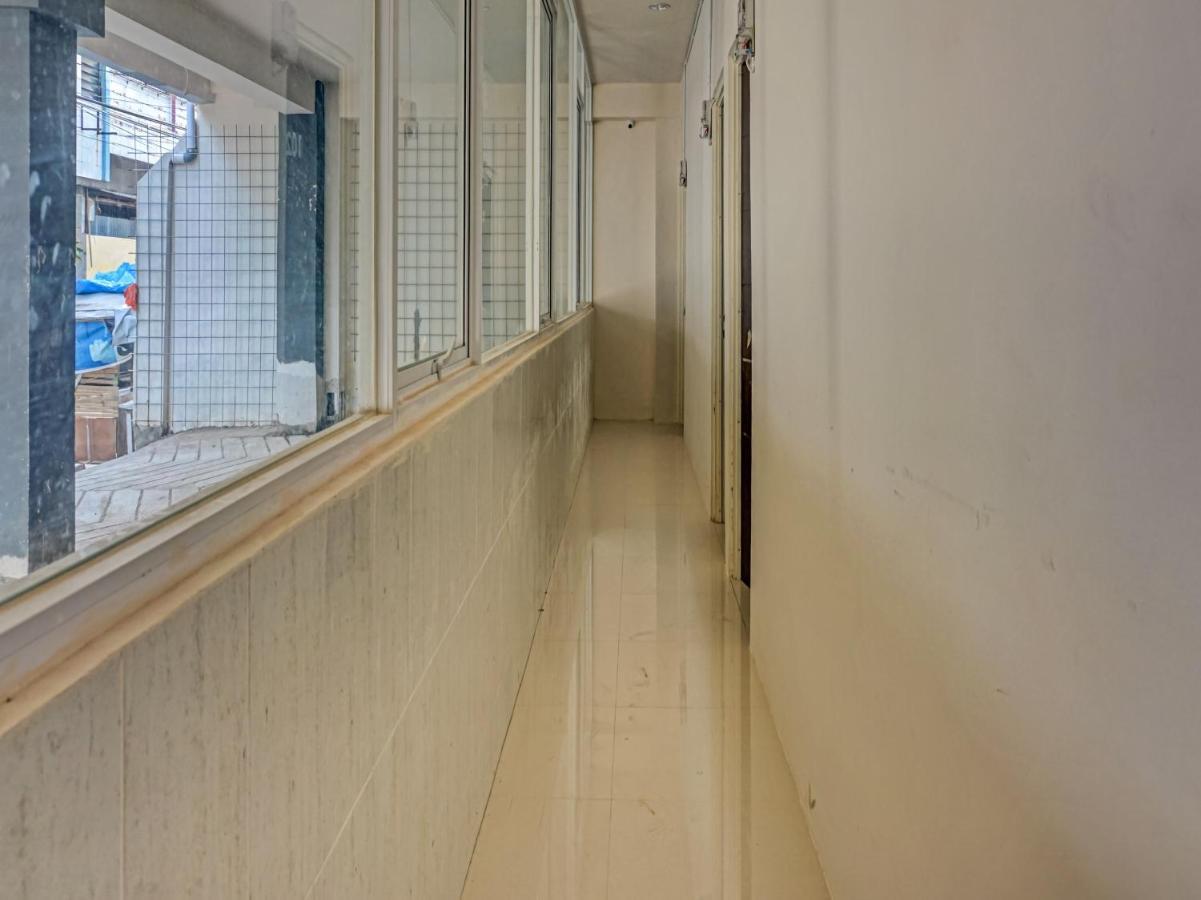 Reddoorz At Jalan Somba Opu Losari Макасар Екстериор снимка