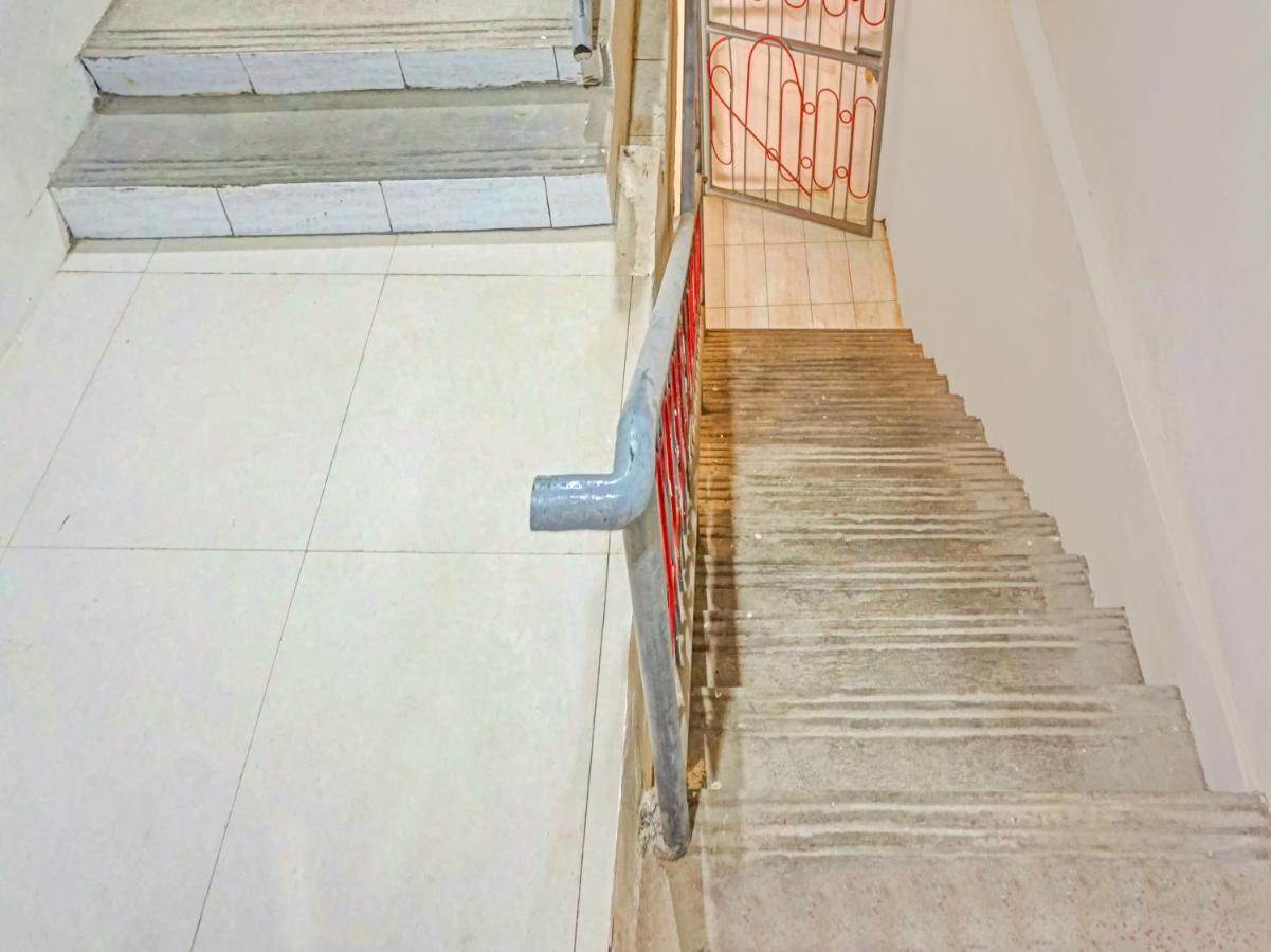 Reddoorz At Jalan Somba Opu Losari Макасар Екстериор снимка