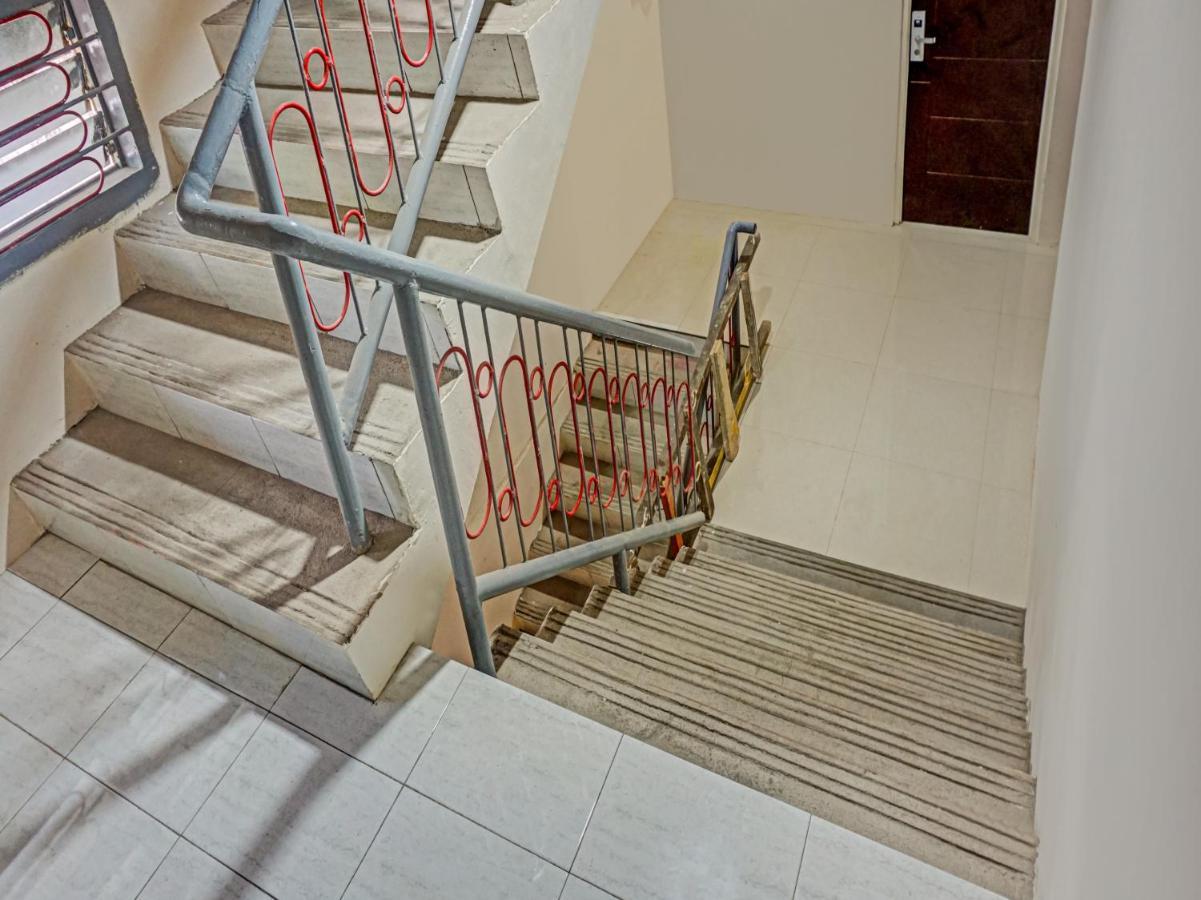 Reddoorz At Jalan Somba Opu Losari Макасар Екстериор снимка