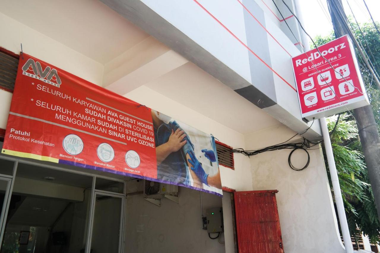 Reddoorz At Jalan Somba Opu Losari Макасар Екстериор снимка